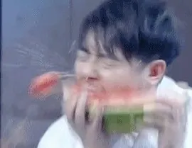 多巴胺穿搭爆火背后的消费心理学原理，值得每个人深思