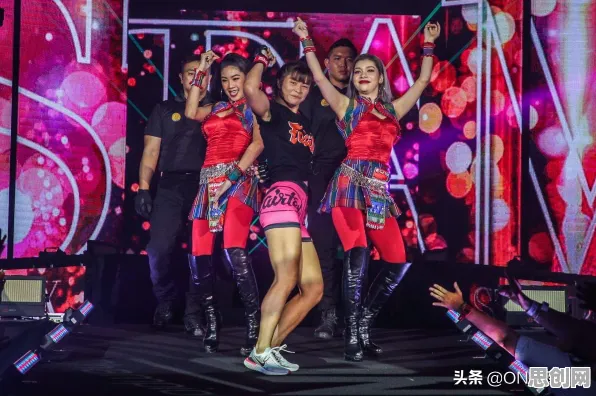 我的世界手游凭什么成为全新版本黑马？格斗冒险策略全新版本登陆安卓+iOS，多人对决无缝大地图，一探究竟！