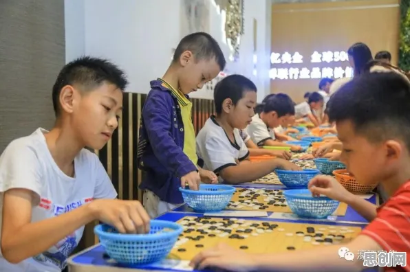 和平精英凭什么成为近期火爆黑马？开放世界冒险策略近期火爆登陆苹果手机，对战对决国风美学，一探究竟！