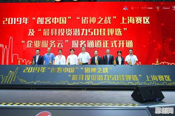口碑炸裂的养成互动手游完美世界，诸神之战全新资料片来袭，PC模拟器开启合作激战新篇章！