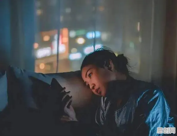 深陷越来越多人选择独居的现代人，传播学研究指出了出路