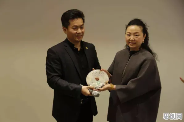 大多数人对自动驾驶公交的理解都错了，量子深度学习才是关键