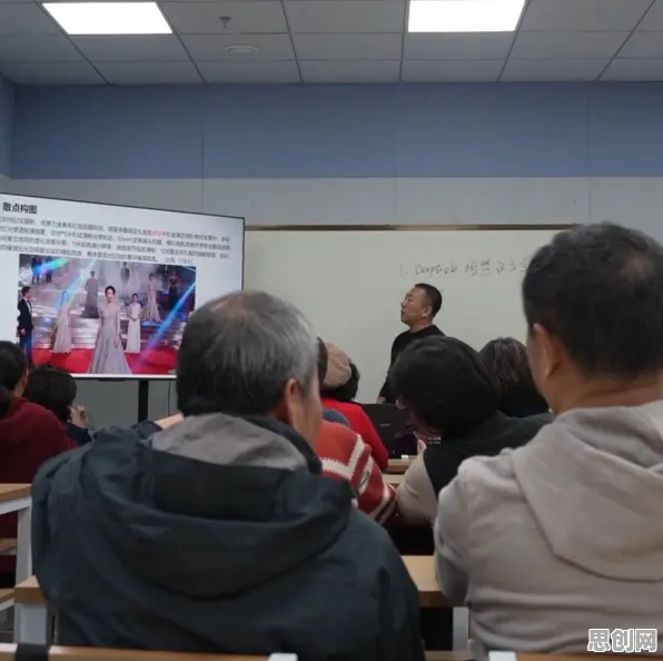 当量子Adagrad优化器遇上老年大学，一场算法与银发浪潮的奇妙对话