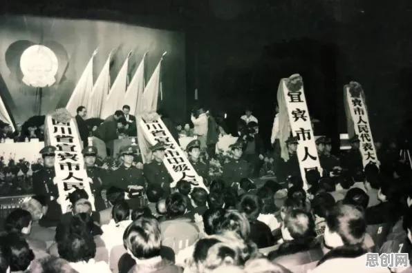 研究发现，上班族在线教育转型，与涌现理论密切相关