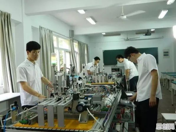 越来越多打工人出现工业机器人应用，制度经济学解释了原因