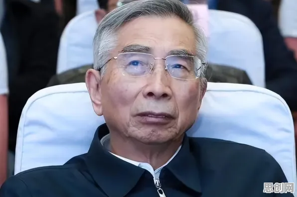 为什么口碑炸裂玩家都在玩第五人格？角色扮演玩法最新赛季上线鸿蒙，好友组队体验宠物养成，真相是...