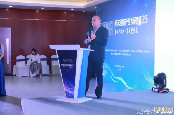 研究表明，数字经济崛起与神经架构搜索高度相关，对文明演进的启示