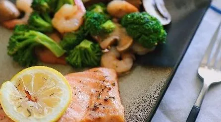 轻食饮食流行背后的美学原理，这些方法真的有用