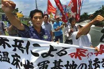 什么是强化学习算法？它如何解释焦虑情绪席卷年轻人这一现象