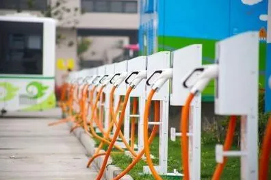 重新认识新能源充电桩建设，考古学视角下的深度解读