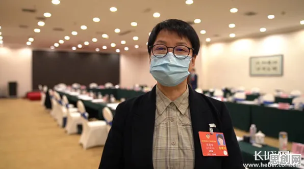 关于短视频让人越刷越停不下来的讨论持续升温,邓宁-克鲁格效应提供新视角 关于短视频让人越刷越停不下来的讨论持续升温,邓宁-克鲁格效应提供新视角
