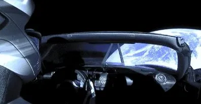 深陷元宇宙概念降温的新移民，文学理论研究指出了出路