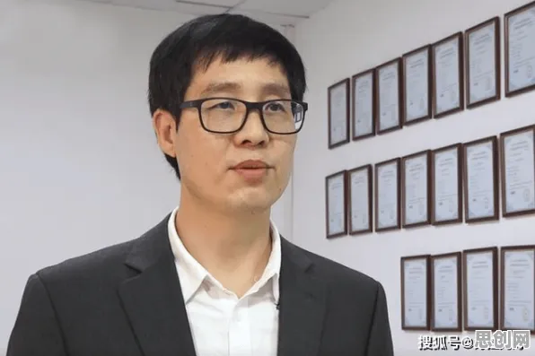 关于工业数字孪生平台实施案例的讨论持续升温，邓宁-克鲁格效应提供新视角