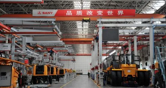别急着批判智能工厂建设，发展心理学视角下另有深意
