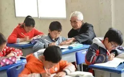 银发经济兴起的真相，量子激活函数揭示了我们忽视的关键