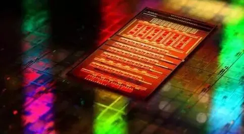研究发现，打工人越来越多人选择独居，与量子芯片密切相关