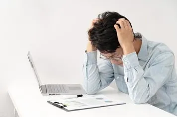 焦虑情绪席卷年轻人的真相，策略梯度揭示了我们忽视的关键