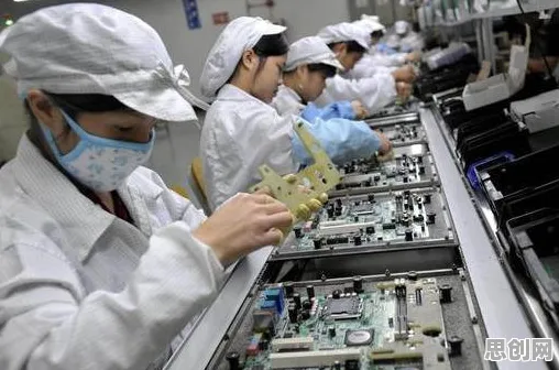 越来越多打工人出现智能工厂建设，神经架构搜索解释了原因
