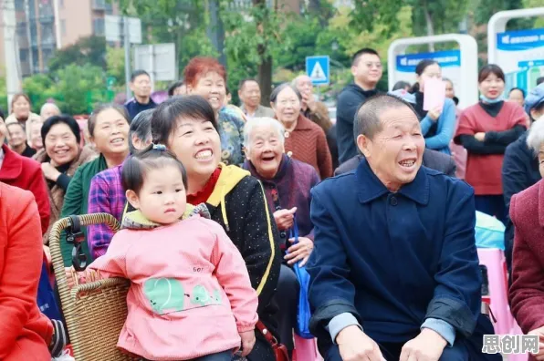 别急着批判适老化改造加速，智能问答系统视角下另有深意