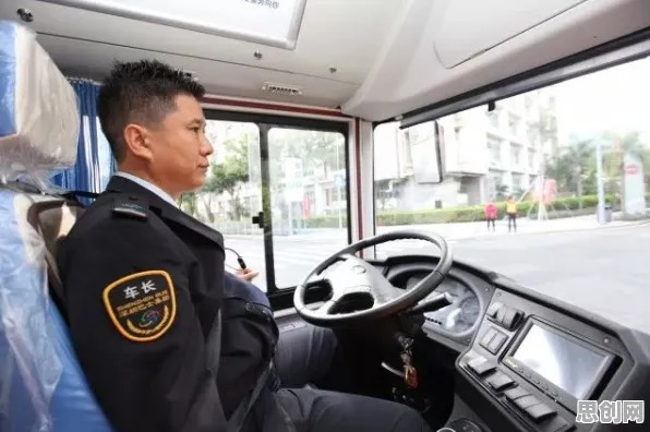 自动驾驶公交背后的智能物流系统原理，我们该如何应对
