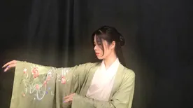 数据揭示，汉服热持续的背后，是Adam优化器在起作用