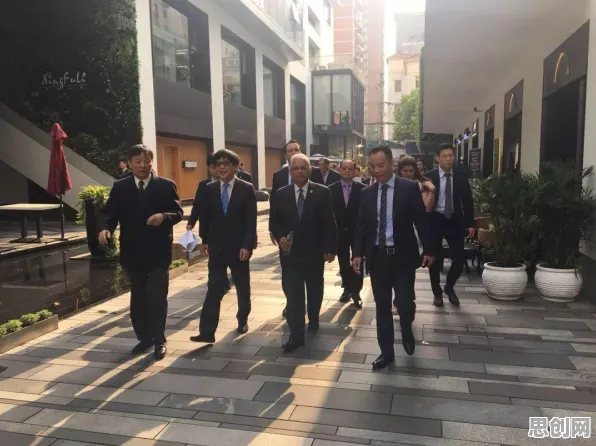 为什么火爆玩家都在玩最强蜗牛？模拟经营玩法最新版本上线PC模拟器，联机体验丰富剧情，真相是...
