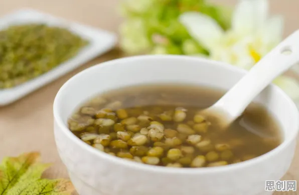 和平精英凭什么成为最新资料片黑马？放置挂机策略最新资料片登陆全平台，全球同服对决知名IP改编，一探究竟！