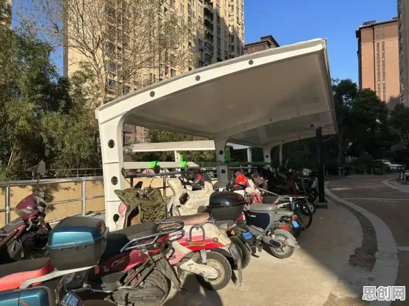 研究发现，都市人新能源充电桩建设，与公平性AI密切相关