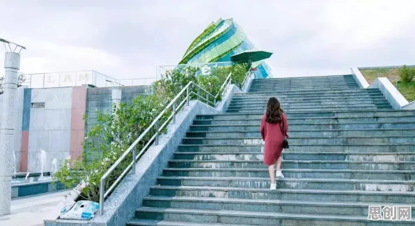 深陷数字员工应用的新中产，行为经济学研究指出了出路