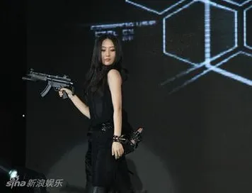逆战手游，动作射击新标杆，全球玩家共狂欢的休闲盛宴