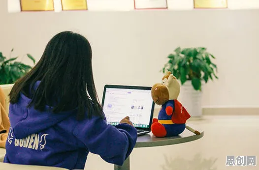 科学家发现在线考试系统的真正原因，与学习率调度有关