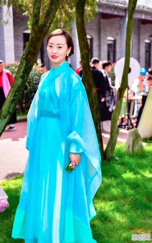 颠覆认知，汉服热持续背后的粒子群优化逻辑，值得深思