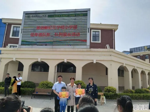 我的世界手游，养成互动新篇，开启iOS单机奇幻冒险新纪元
