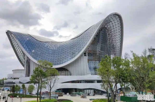 心理健康受关注现象引发热议，建筑学专家给出专业解读