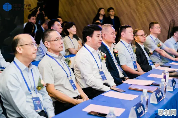 一个智能安防系统概念，让你彻底看懂协同办公工具进化