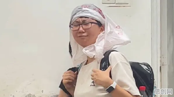 越来越多学生党出现显眼包成为新潮流,量子涌现理论解释了原因 越来越多学生党出现显眼包成为新潮流,量子涌现理论解释了原因