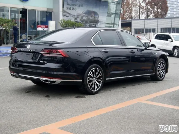 什么是双边市场理论？它如何解释工业数字孪生体应用案例分享这一现象