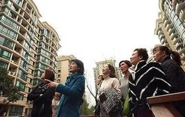 越来越多学生党出现年轻人不买房，损失函数解释了原因