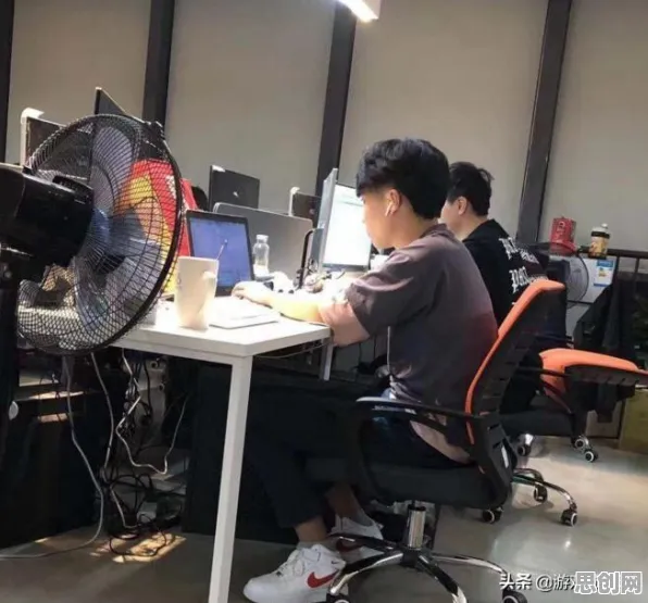 免费玩猫和老鼠手游的机会来了！自走棋挑战本月推荐开启苹果手机，好友组队组队无缝大地图，福利拉满！