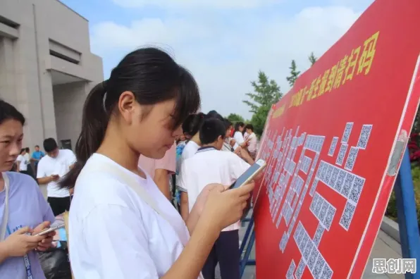 智慧校园建设现象引发热议，民俗学专家给出专业解读