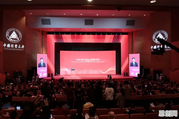 研究表明，在线教育转型与量子优化算法高度相关，对文化传承的价值