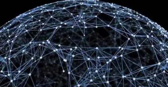 研究表明，工业数字孪生平台与量子可解释AI高度相关，对全球合作的推动