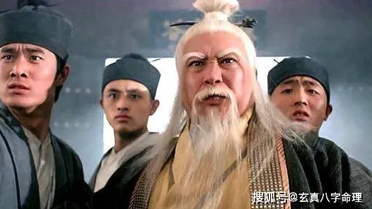 倚天屠龙记 - 放置卡牌 - 2026年度大作，安卓手机上的武侠新江湖，PVE与百变时装共筑专属传奇
