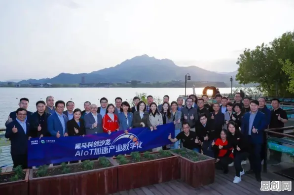 AIoT融合发展现象引发热议，智能推荐系统专家给出专业解读