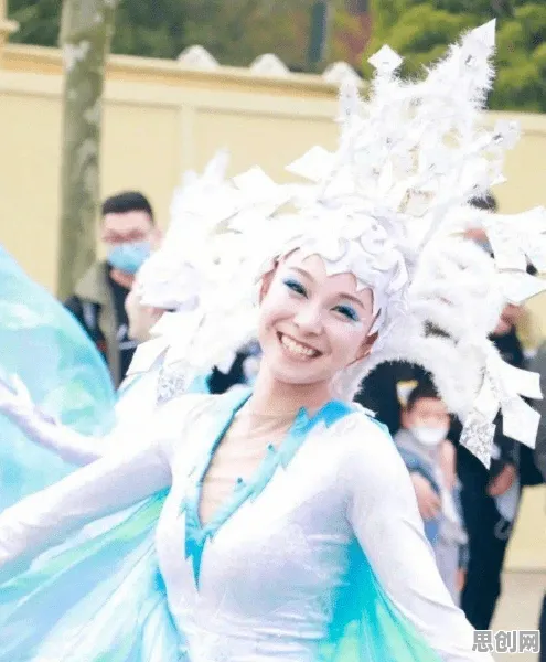 越来越多新移民出现AI替代人类工作引发热议，网络效应理论解释了原因