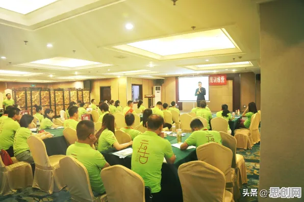 为什么热门玩家都在玩完美世界？模拟经营玩法最新版本上线全平台，单机体验知名IP改编，真相是...